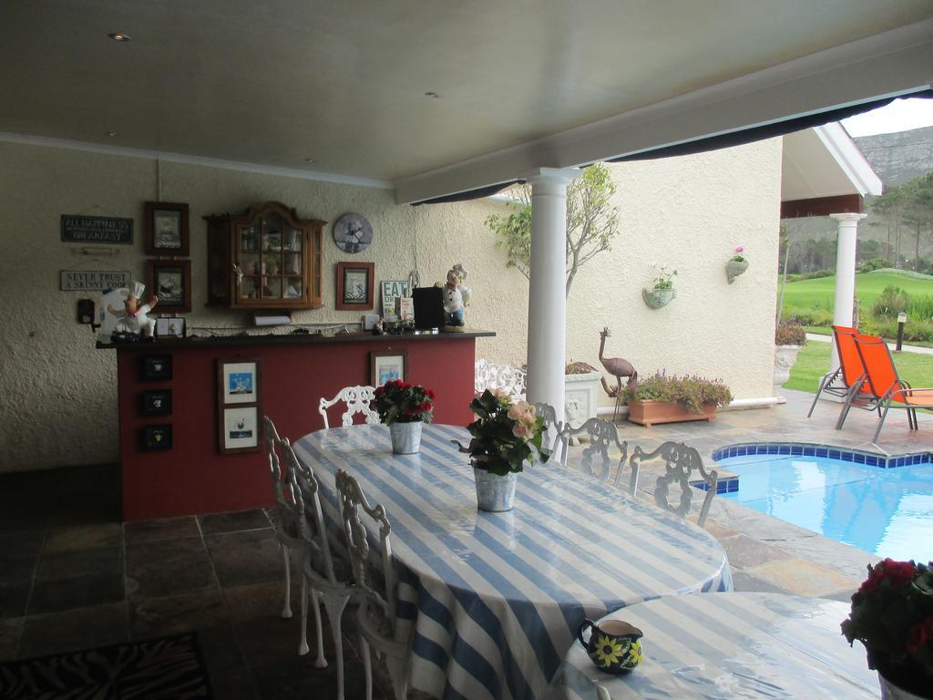 Mulligans Guest Lodge Hermanus Extérieur photo